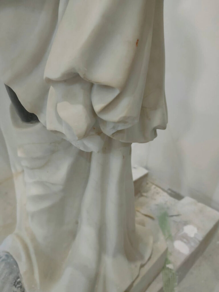 skulptura restavraciya 5 768x1024 - Портфолио: Реставрация мраморной скульптуры